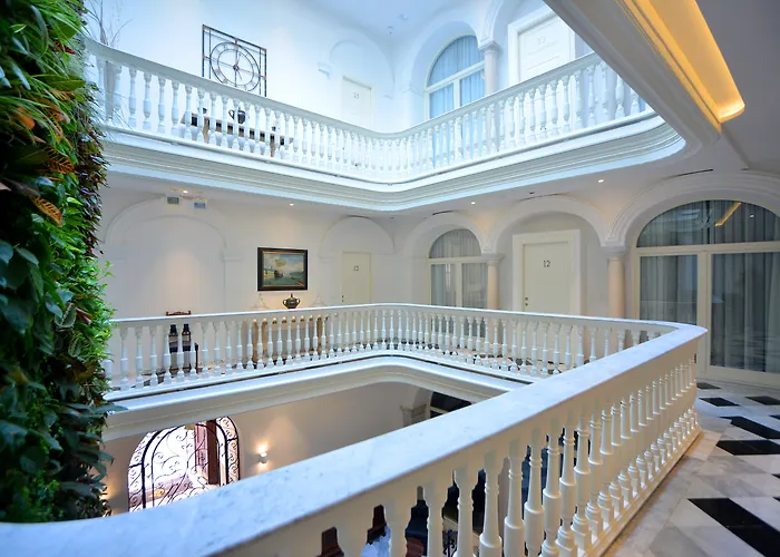 El Armador Casa Palacio By Luxury Suites Cadiz